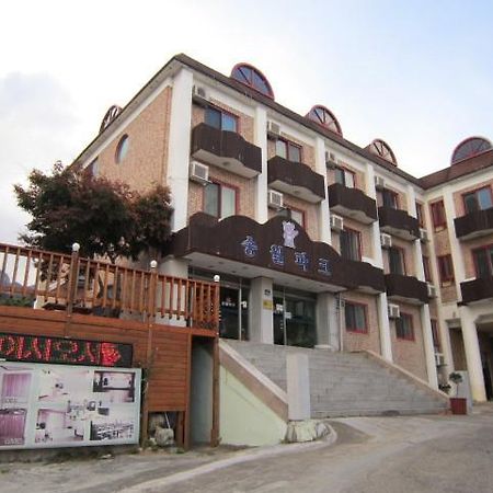 Motel Songwol Park à Sokcho Extérieur photo