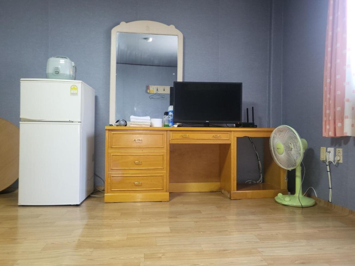 Motel Songwol Park à Sokcho Extérieur photo
